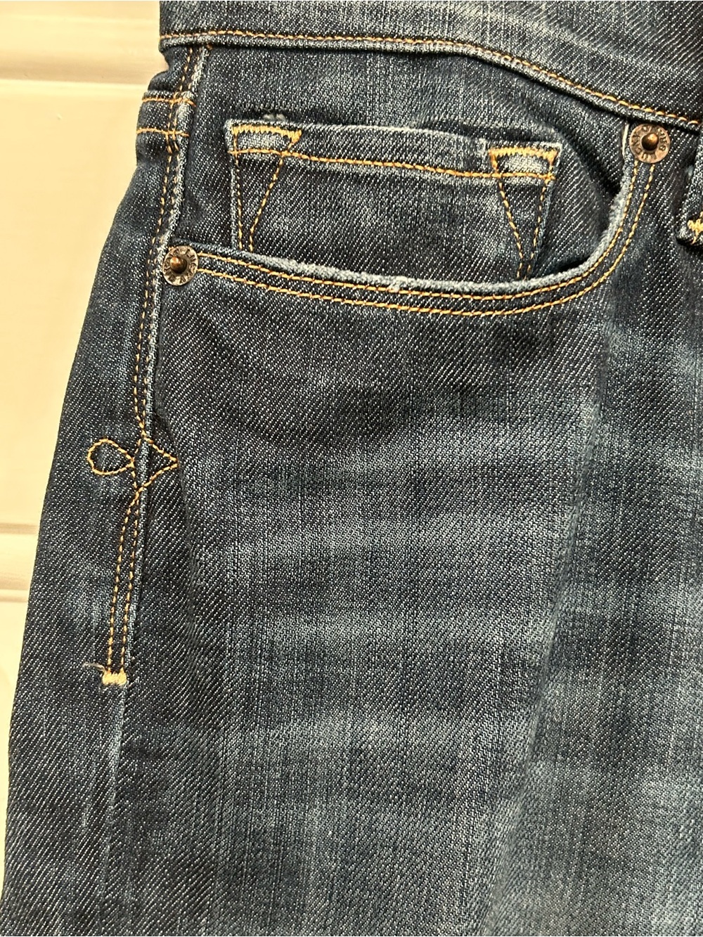 Lucky Brand Women's Sofia Straight Denim Jeans Medium Wash Mid Rise Sz 10 - Picture 3 of 11